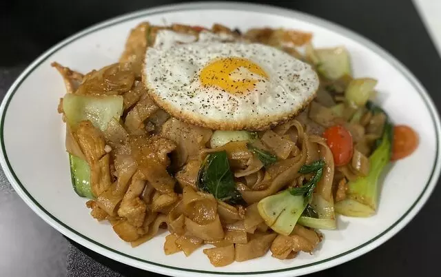 Pho Luc Lac