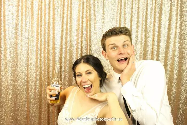 3 Dudes Photo Booth