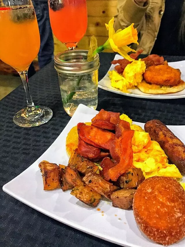 1621 Bistro