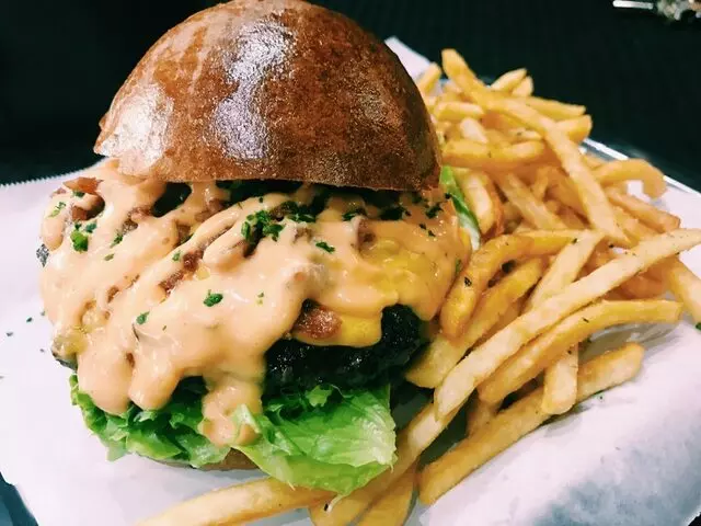 1621 Bistro