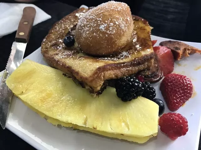 1621 Bistro