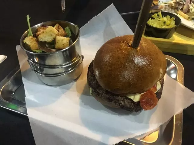 1621 Bistro