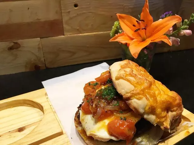 1621 Bistro