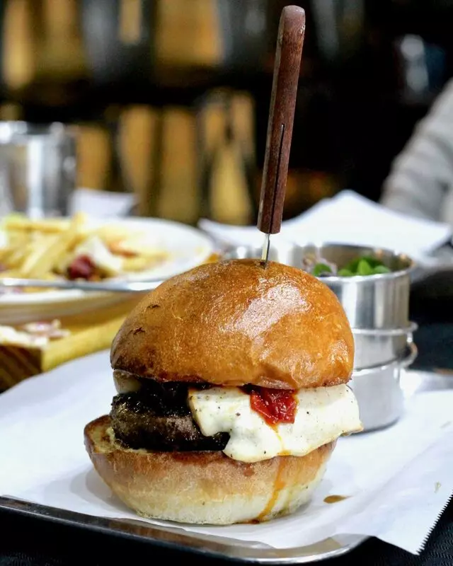 1621 Bistro