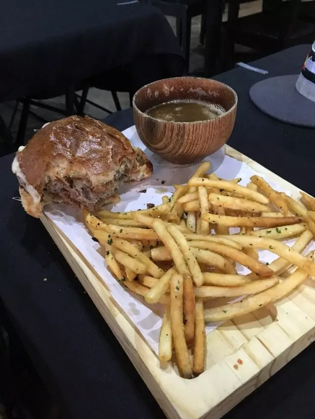 1621 Bistro