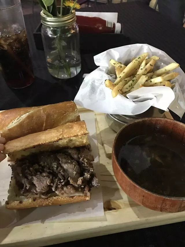 1621 Bistro