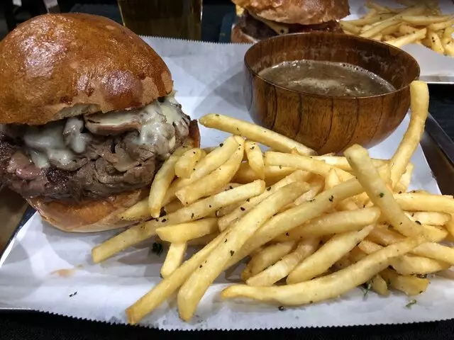 1621 Bistro