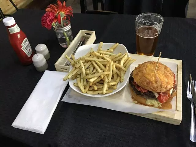 1621 Bistro