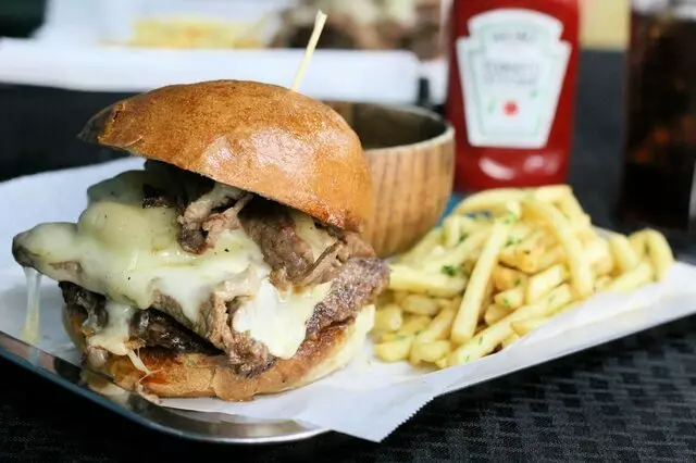 1621 Bistro