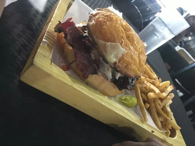 1621 Bistro