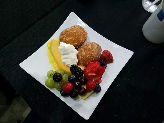 1621 Bistro