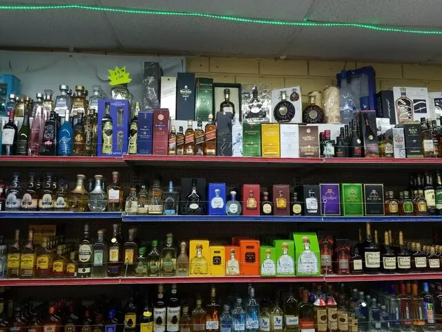Abe's Liquors & Market