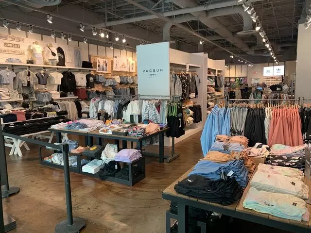 PacSun