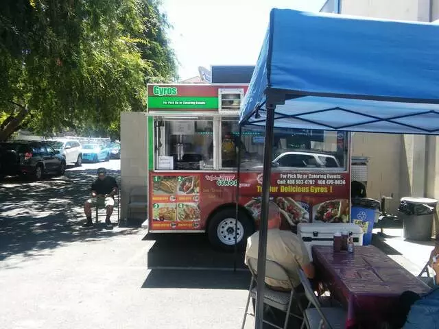 Agha’s Gyro Express