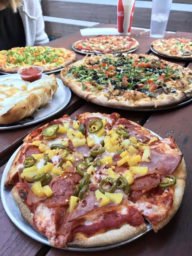 Sammy G’s