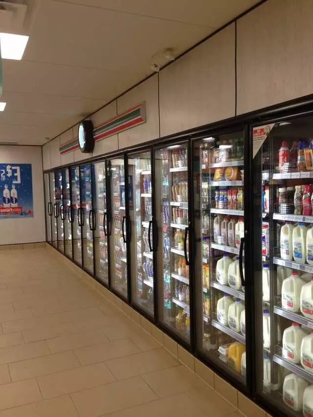 711