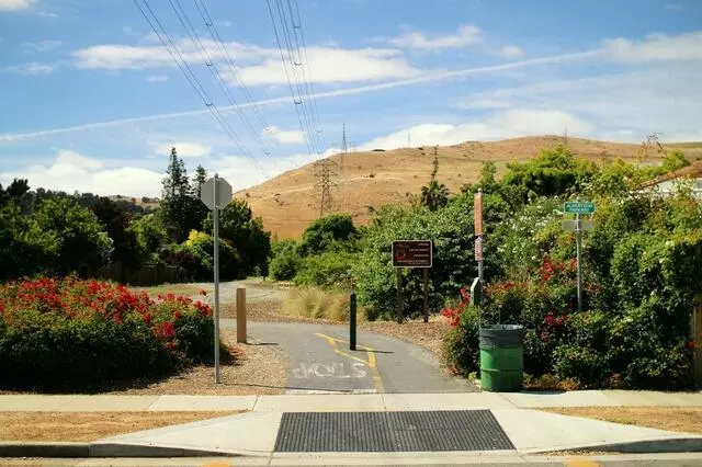 Albertson Parkway Trail