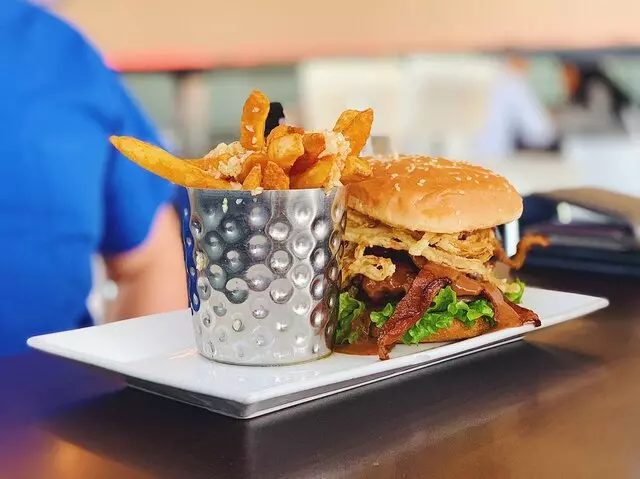 Lk Tea & Grill