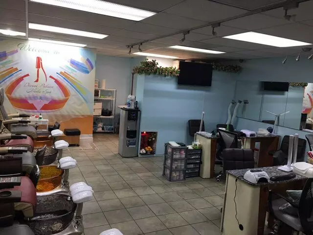 Divine Palace Nails Spa