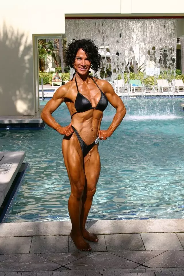 MuscleMakerSue