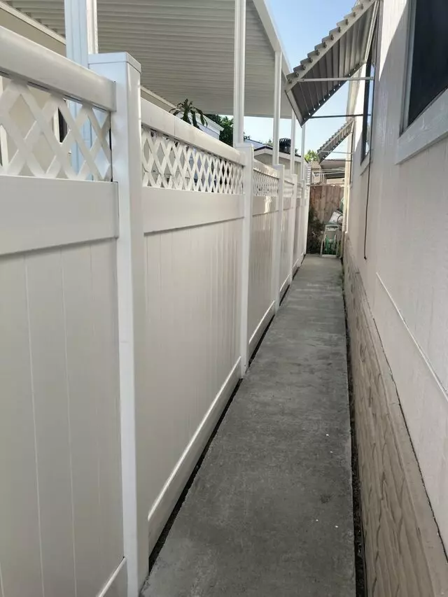 Bernardo&apos;s Fencing