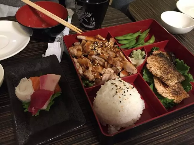 Niji Sushi and Ramen