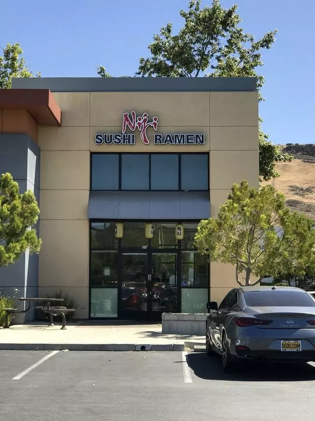 Niji Sushi and Ramen