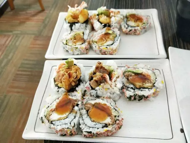 Niji Sushi and Ramen