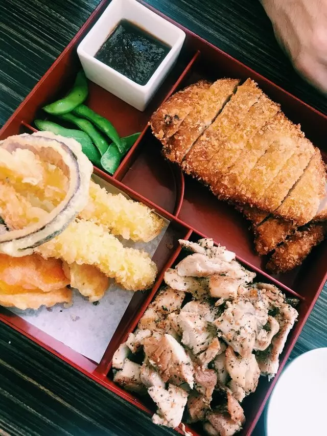 Niji Sushi and Ramen