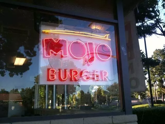 Mojo Burger