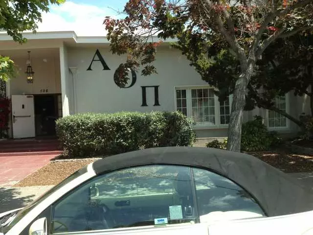 Alpha Omicron Pi