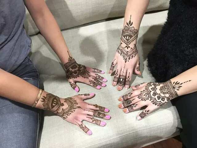 Divya&apos;s Henna