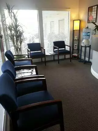 Dick W Koo, DDS