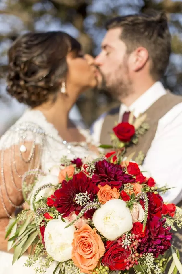 Bouquets & Confetti