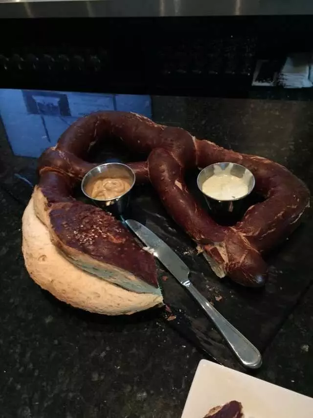 20twenty cheese bar