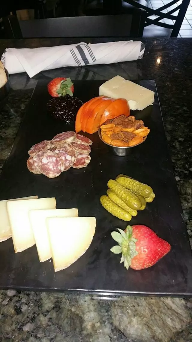 20twenty cheese bar