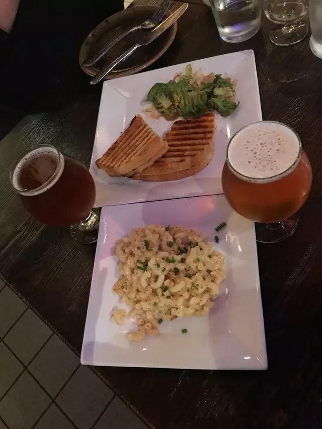 20twenty cheese bar
