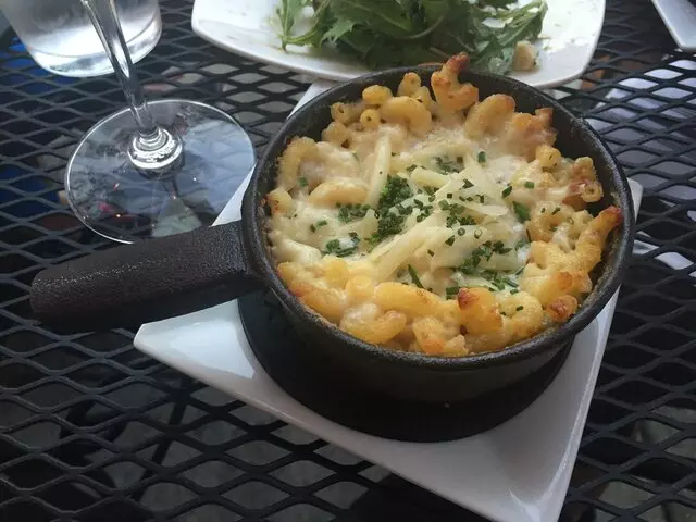 20twenty cheese bar