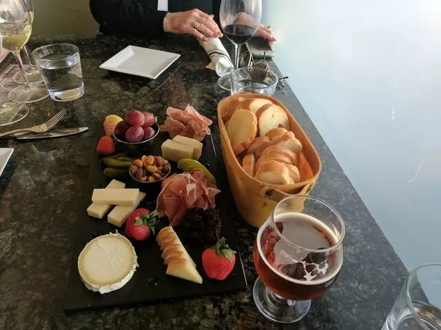 20twenty cheese bar