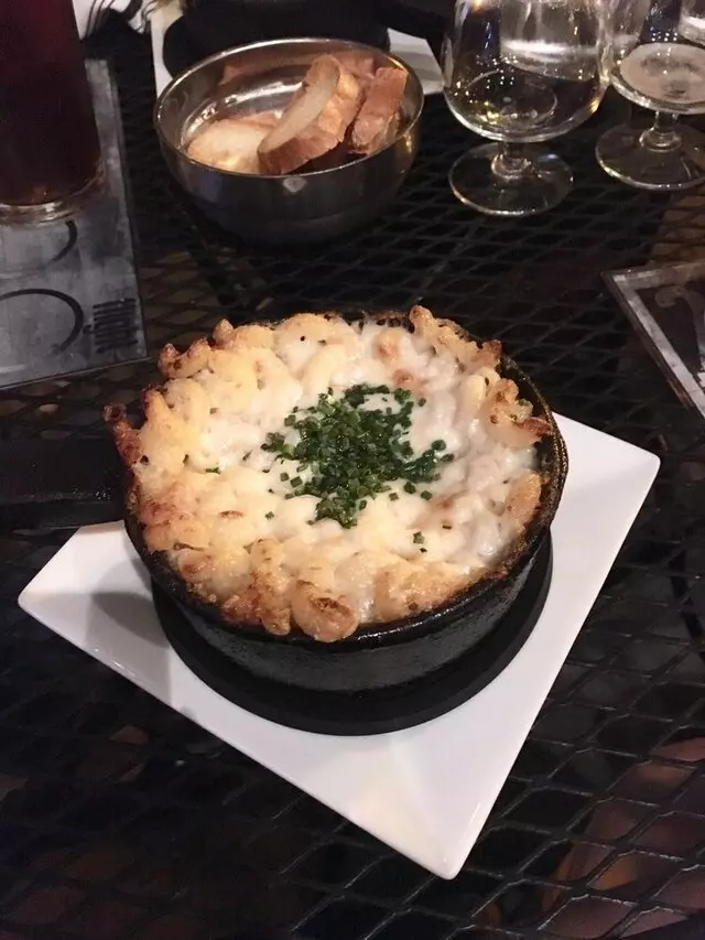 20twenty cheese bar