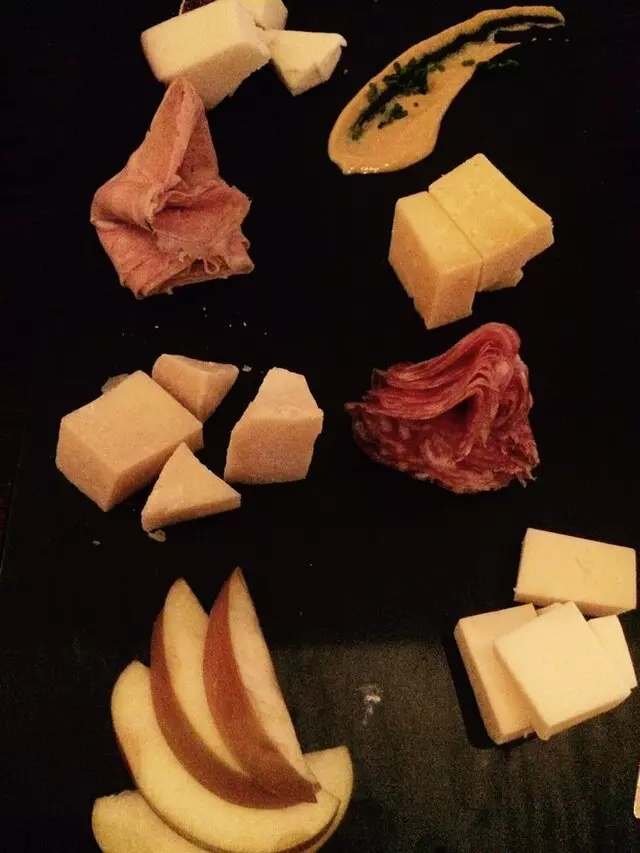 20twenty cheese bar