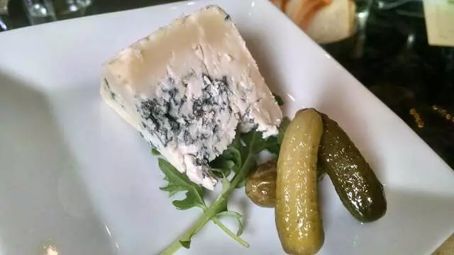20twenty cheese bar
