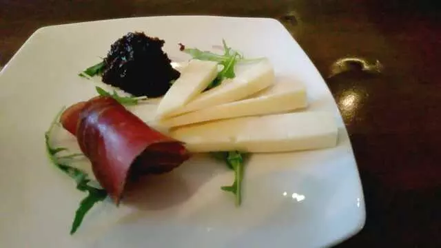 20twenty cheese bar