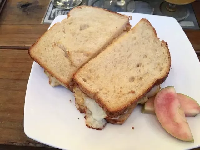 20twenty cheese bar