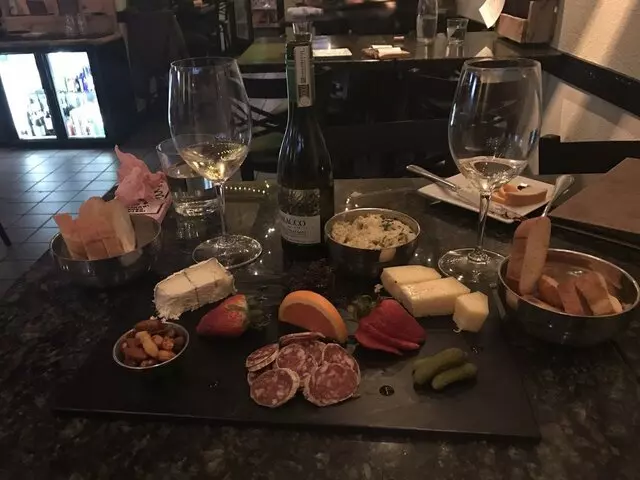 20twenty cheese bar