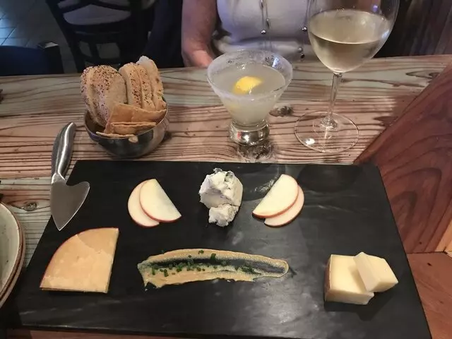 20twenty cheese bar