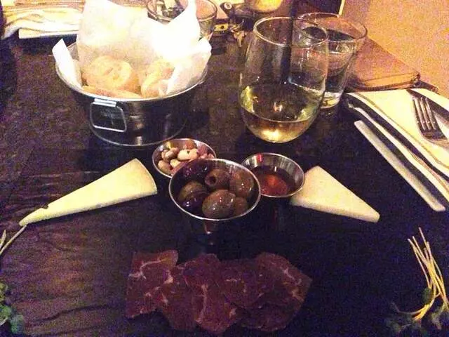 20twenty cheese bar