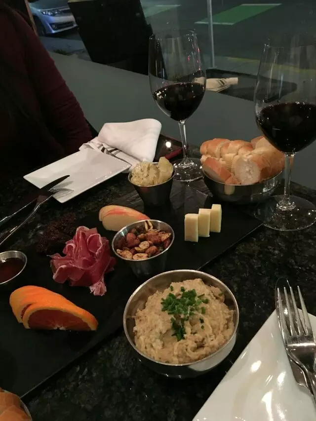 20twenty cheese bar