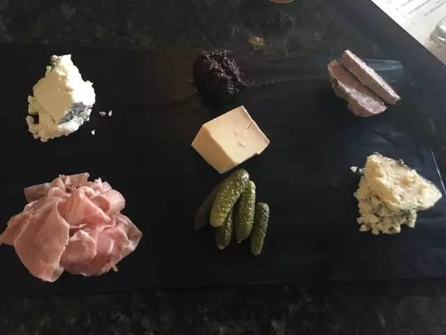 20twenty cheese bar
