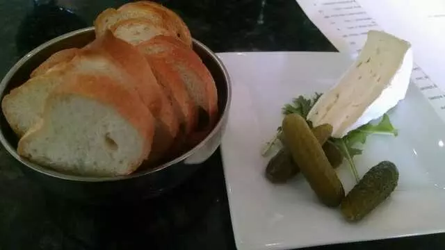 20twenty cheese bar